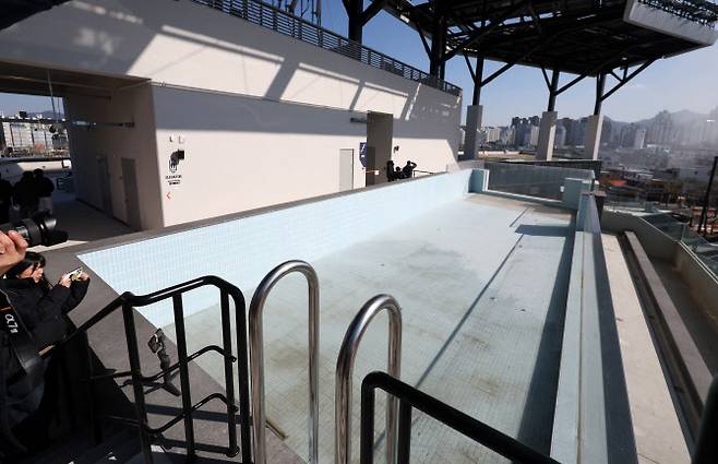 7월부터 본격 운영되는 대전 한화생명 볼파크 내 인피니티풀. 사진=뉴시스