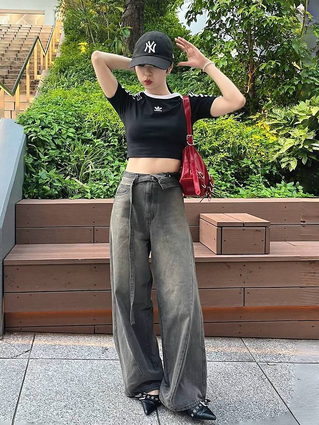 1718549115_1000 (1).jpg 요즘 일본 사람들이 생각하는 한국 패션들.jpg