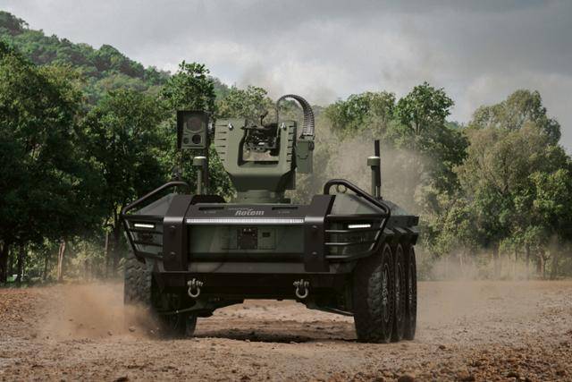 4세대 다목적 무인차량 'HR-셰르파'