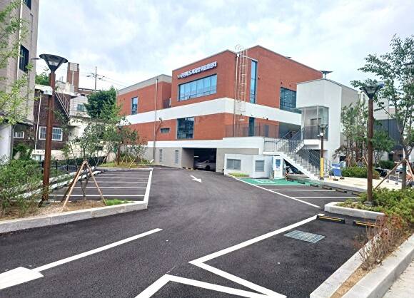 광주시 송정동 우전께 도시재생 어울림센터 지상 주차장. [사진=광주시]