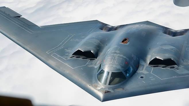 B-2 스텔스 폭격기 [사진 = 미공군]