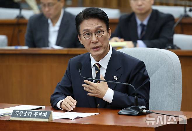 [서울=뉴시스] 김금보 기자 = 김민석 국무총리 후보자가 25일 서울 여의도 국회에서 열린 인사청문회에서 질문에 답하고 있다. 2025.06.25. kgb@newsis.com