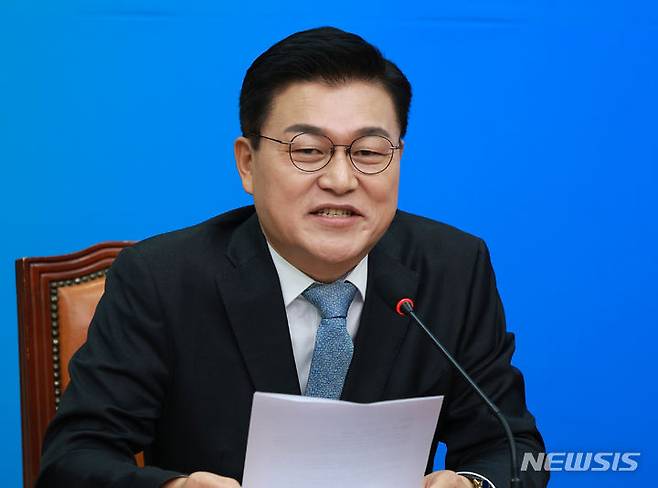 [서울=뉴시스] 신용한 전 서원대 석좌교수.