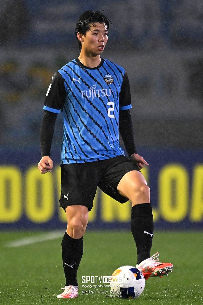 ▲ 2004년 9월생인 다카이는 가와사키 유스 출신으로 2022년 1군 입성에 성공했다. 약관의 어린 나이지만 올 시즌 팀 내 가장 뛰어난 퍼포먼스를 뽐내는 중앙 수비수로 평가받는다.