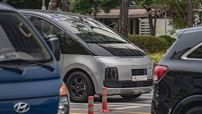 사진 : 현대차 스타리아 EV 테스트카 (출처=오토스파이넷/ShinGeun)