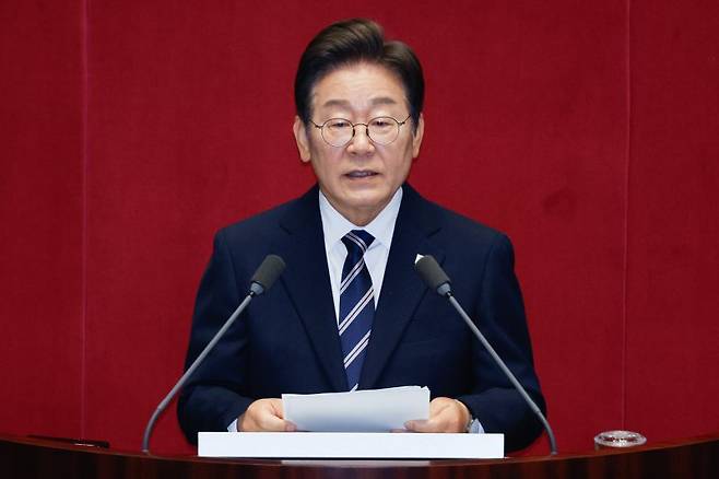 (서울=뉴스1) 안은나 기자 = 이재명 대통령이 26일 오전 서울 여의도 국회에서 열린 제426회국회(임시회) 제2차 본회의에서 2025년도 제2회 추가경정예산안에 대한 정부의 시정연설을 하고 있다. 2025.6.26/뉴스1 /사진=뉴스1화상