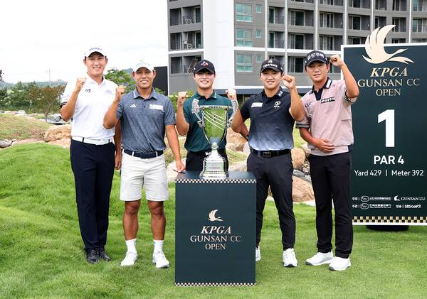 2025년 한국프로골프(KPGA) 투어 KPGA 군산CC오픈에 출전하는 김백준, 문도엽, 배용준, 김홍택, 옥태훈 프로. 사진제공=KPGA