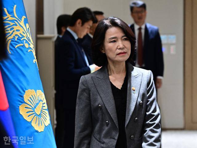 5일 서울 용산 대통령실청사에서 열린 이재명 정부 첫 국무회의에 이진숙 방송통신위원장이 참석하고 있다. 왕태석 선임기자