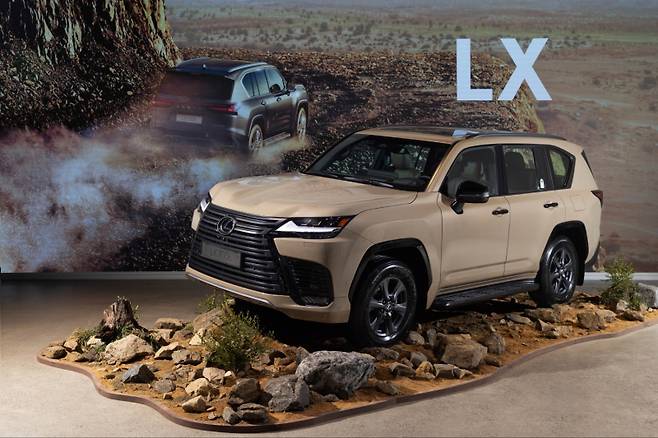 렉서스 플래그십 SUV ‘디 올 뉴 LX 700h’ 5인승 오버트레일. 렉서스 제공