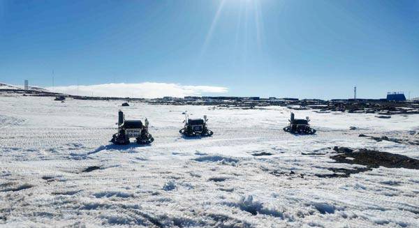 멀티 작업 테스트 중인 극한지 이동 로봇 모습.   해수부 제공