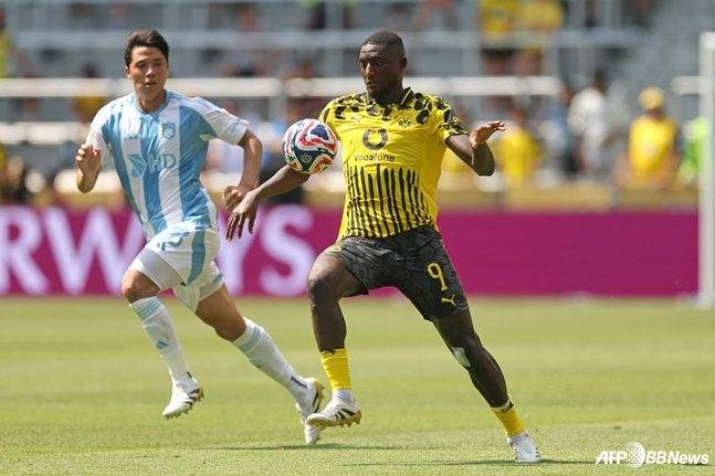 세루 기라시(오른쪽). /AFPBBNews=뉴스1