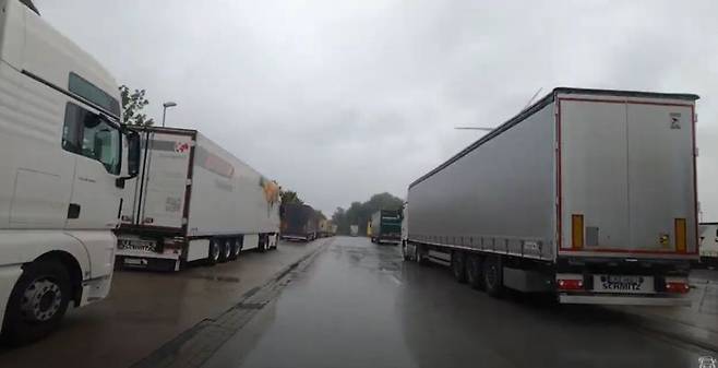 아우토반에 있는 쉼터. 이곳에서 차박을 했다. 사진=김태원(tan)