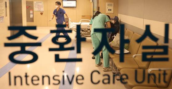 서울 시내 한 대형병원 중환자실의 모습.(기사와 관계 없음) 연합뉴스