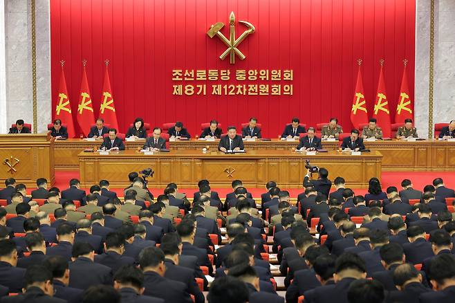 The Rodong Sinmun, the official newspaper of North Korea’s ruling Workers’ Party, reports on June 24 that an expanded plenary meeting of the 8th Central Committee of the Workers’ Party of DPRK, presided over by Kim Jong-un, took place from June 21 to 23. [NEWS1]