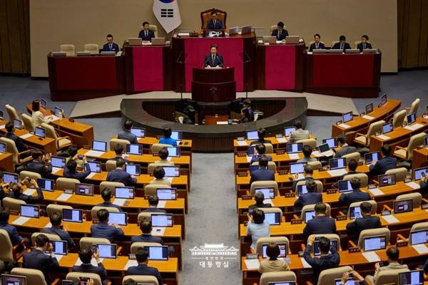 ▲ 2025년도 추가경정예산안 관련 국회 시정 연설 중인 이재명 대통령. 사진=대통령실 홈페이지.