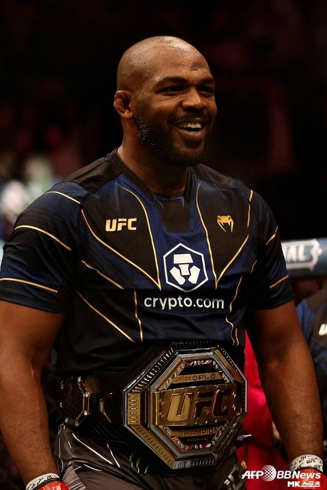 현재 UFC에는 존스가 ‘GOAT’인지에 대한 평가가 이어지고 있다. 대부분 긍정적이다. 존스가 이룬 업적, 그리고 유산은 ‘GOAT’가 되기에 충분하다는 것. 아스피날과의 맞대결이 이뤄지지 않았으나 큰 문제가 되지 않는다는 입장이 지배적이다. 사진=AFPBBNews=News1