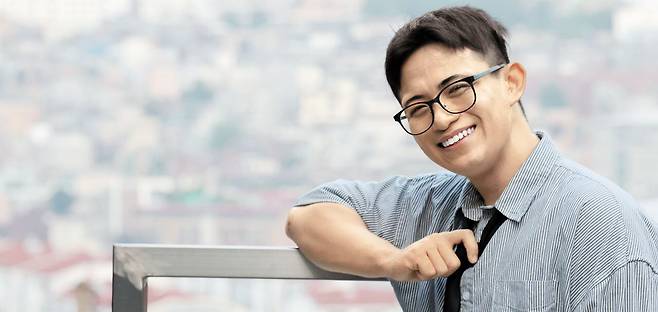 서울출입국·외국인청을 통해 전국 최초로 국내성장인력 비자를 받은 이두안씨. /장경식 기자