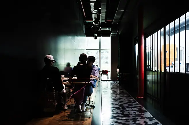 24b0d76bb0856de879bad4a536ef203e7527fff9b0f9e2e5