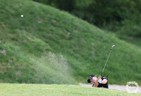 고지우, 벙커샷