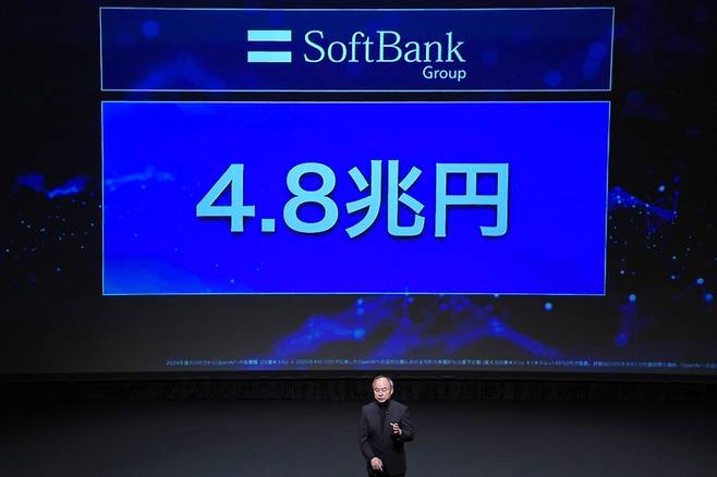 오픈AI에 4조8000억엔의 투자 계획을 밝힌 손정의 소프트뱅크그룹 회장. [AFP = 연합뉴스]