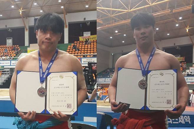 [대전=뉴시스] 왼쪽부터 목원대 씨름부 조성오 와 반승훈. (사진=목원대 제공) *재판매 및 DB 금지
