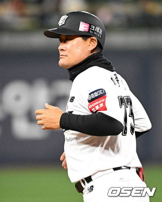 [OSEN=이대선 기자] KT 이종범 코치 2025.04.11 /sunday@osen.co.kr