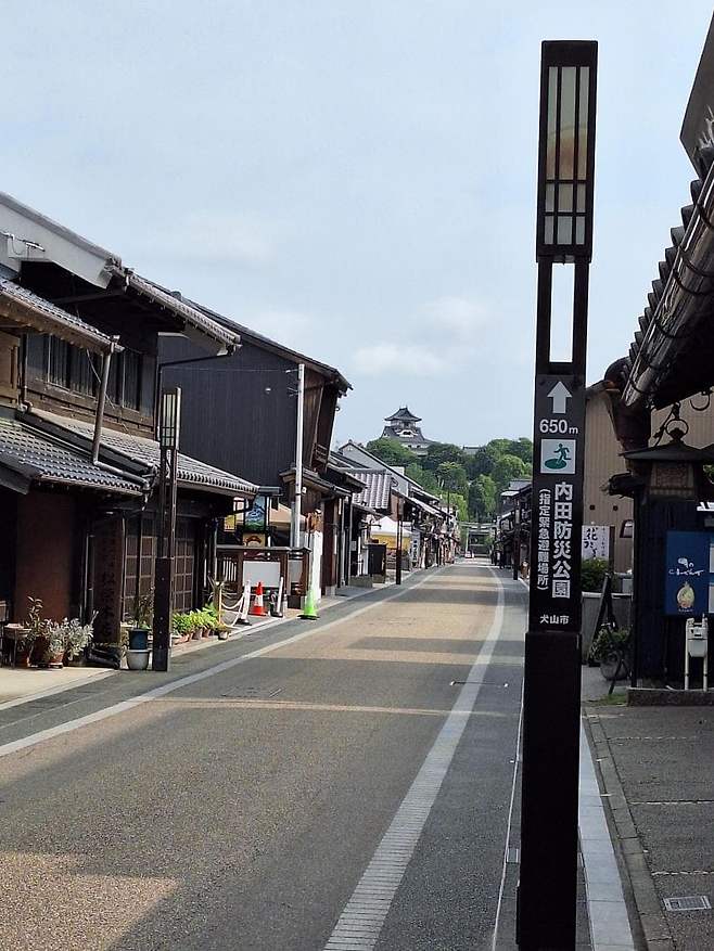 7fed8273b5846af451ef8ee543807573b76b20a8ae195f727593054f9b94a90f