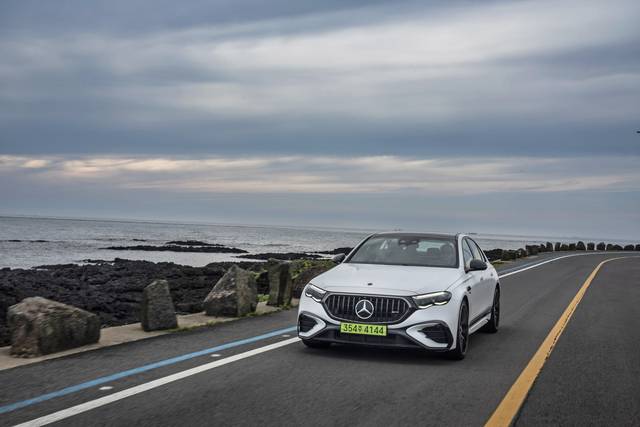 메르세데스-AMG E 53 하이브리드 4매틱+ AMG E 53 하이브리드 4매틱+ 에디션 1. 벤츠 제공