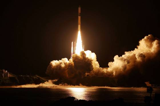 H2A 액체 연료 로켓이 대기 관측용 이부키GW 위성을 싣고 발사되고 있다. 2025.06.29. 사진=지지통신/연합뉴스