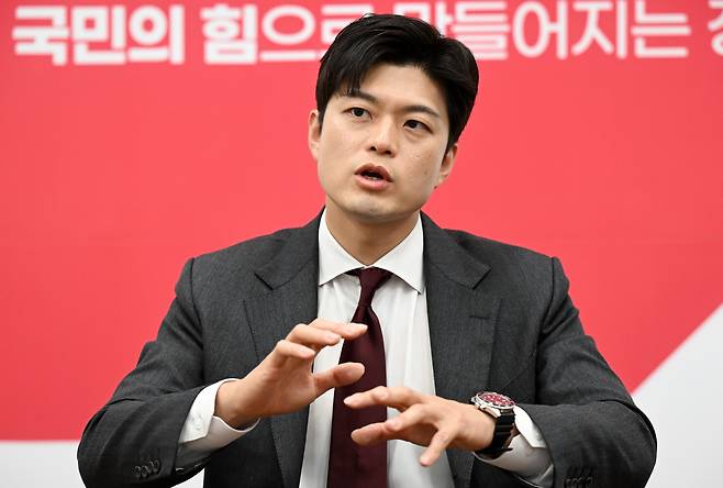 김용태 국민의힘 비대위원장이 19일 서울 여의도 국회에서 국민일보와 인터뷰를 하고 있다. 이한형 기자