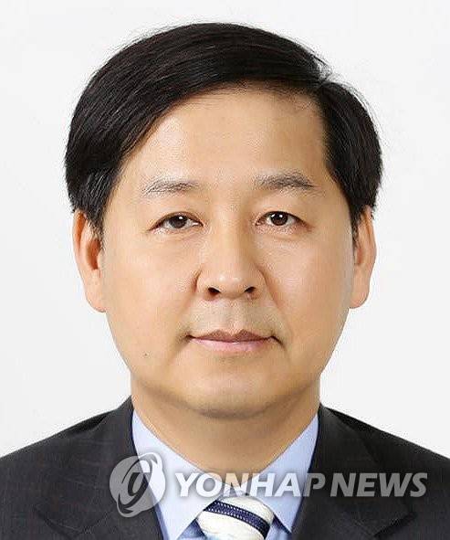 이재명 대통령, 구윤철 기재부 장관 후보자 지명 (서울=연합뉴스) 대통령실은 29일 이재명 대통령이 신임 기획재정부 장관 후보자에 구윤철 전 국무조정실장을 지명했다고 강훈식 대통령비서실장의 인사브리핑을 통해 발표했다. 2025.6.29 [연합뉴스 자료사진] photo@yna.co.kr