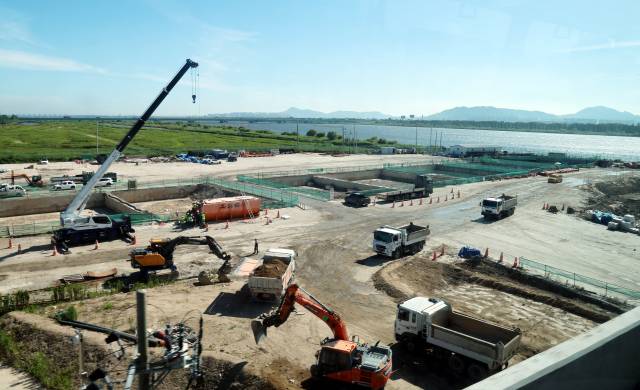 부전~마산 복선전철 건설 사업이 2020년 터널 붕괴 사고 이후 공정률 97.8%서 5년째 표류 중이다. 붕괴 사고가 발생했던 부산 사상구 부전~마산 복선전철 건설 현장. 정종회 기자 jjh@