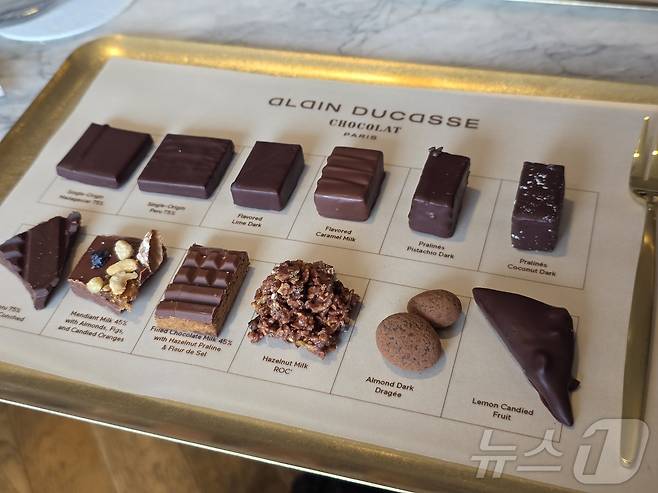 '알랭 뒤카스 쇼콜라 파리'(Alain Ducasse Chocolat Paris)의 내년 한국 론칭을 앞두고 30일 광화문 테라로사에서 프리 론칭 행사를 진행했다. ⓒ News1 이형진 기자