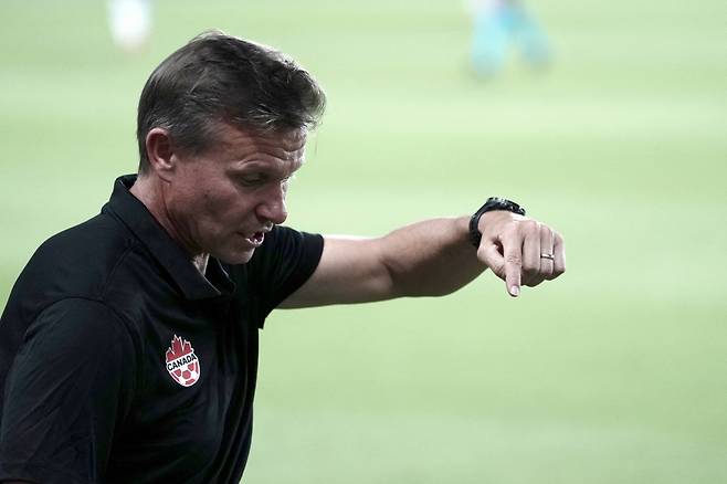 Jun 24, 2025; Houston, Texas, USA; Canada head coach Jesse Marsch reacts during the first half against El Salvador during a group stage match of the 2025 Gold Cup at Shell Energy Stadium. Mandatory Credit: Dustin Safranek-Imagn Images







<저작권자(c) 연합뉴스, 무단 전재-재배포, AI 학습 및 활용 금지>