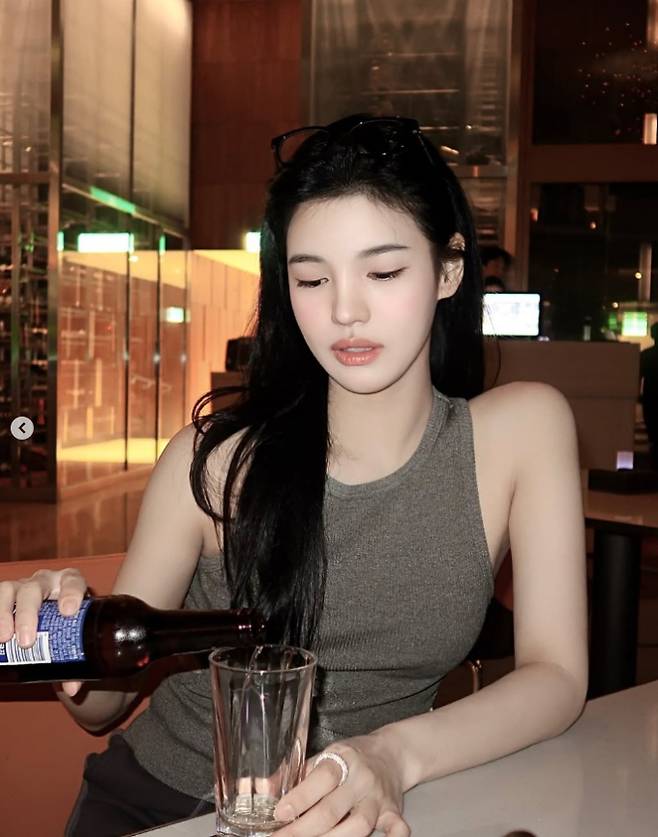 유병재♥ 안유정, 이국적 인형 미모 놀라워&nbsp; 사진출처: 안유정 인스타그램 캡처