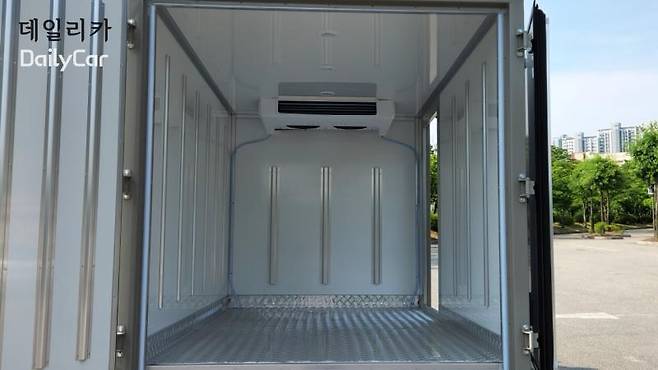 BYD T4K 냉동탑차