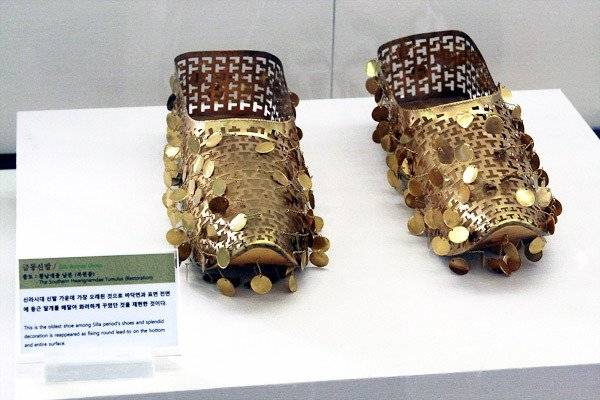 IMG_5366_20250630_125153_016.JPG 요즘 아무도 신지 않는 신발들