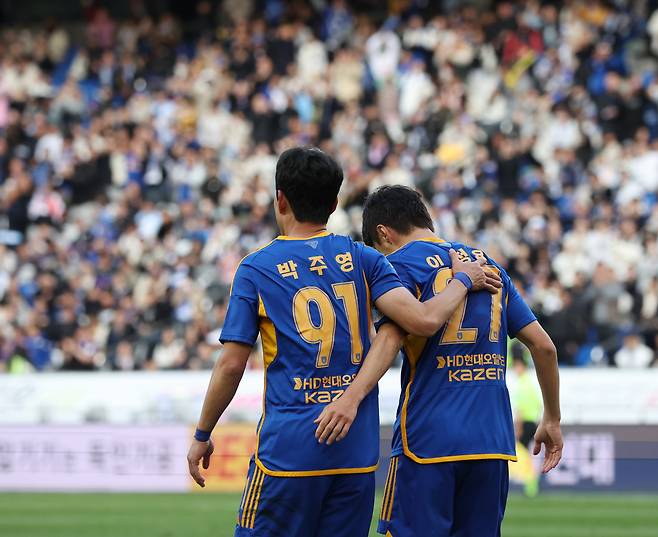FC서울에서 활약하던 박주영과 이청용은 울산으로 떠났다. [연합뉴스]
