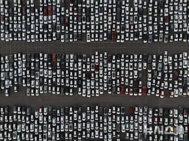 [AP/뉴시스] 영국 에섹스 틸베리항의 신차