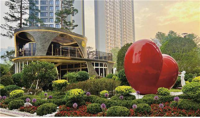 [유럽형 장미정원 퀀즈가든 실제 모습(사진 출처 DK아시아)]