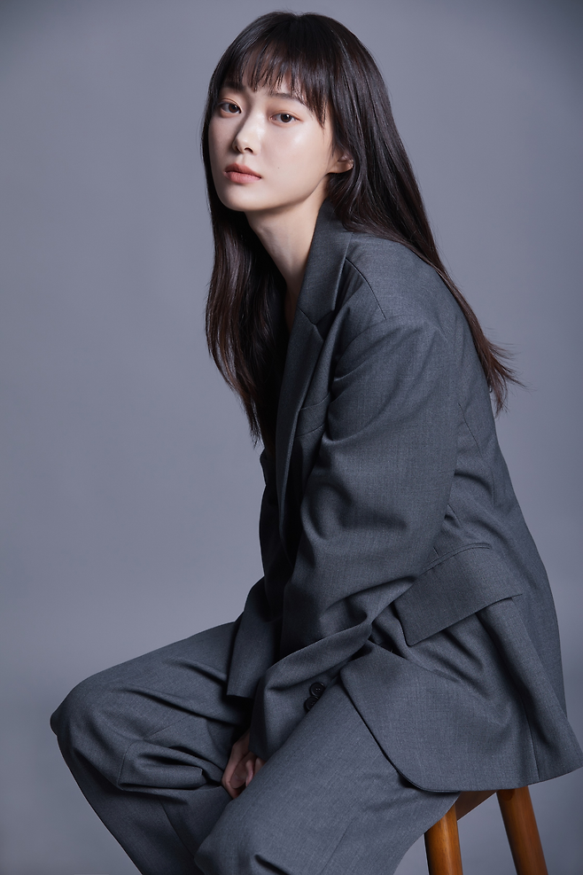 유유진. 앤드마크