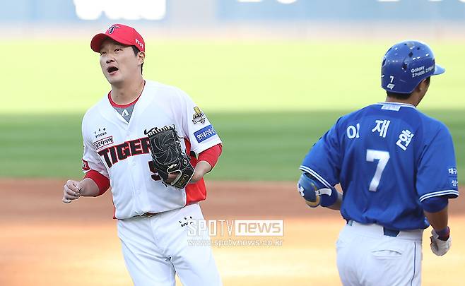 KIA 전상현 100홀드 대기록  역사 첫 주인공 되다