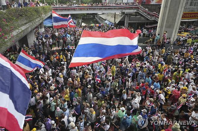 패통탄 태국 총리 퇴진 요구 집회 [AP 연합뉴스 자료사진. 재배포 및 판매 금지]
