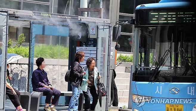 강릉 시내버스 정류장 [연합뉴스 자료사진]