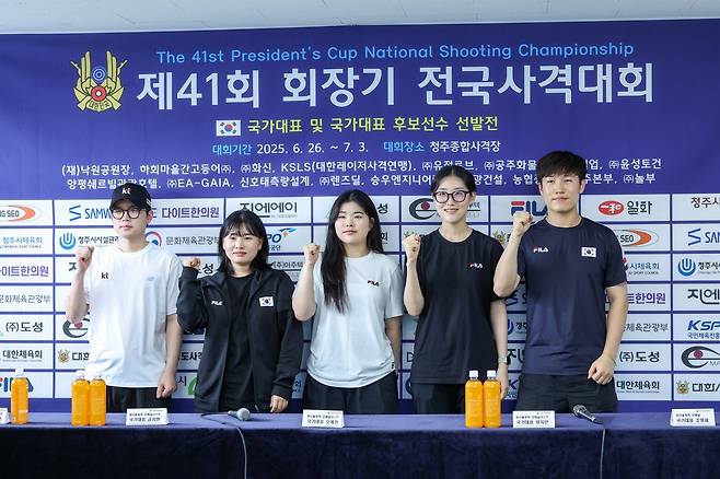 오랜만에 모인 파리 올림픽 사격 메달리스트 사진 오른쪽부터 조영재, 양지인, 오예진, 금지현, 박하준. [대한사격연맹 제공. 재판매 및 DB 금지]