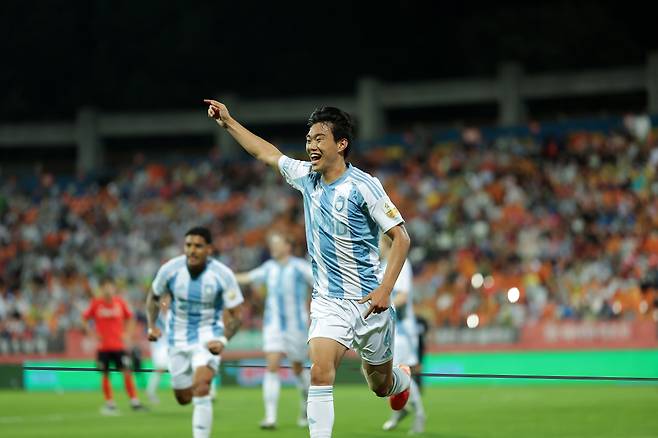 춘천송암스포츠타운주경기장/ K리그1/ 강원FC vs 울산HDFC/ 울산 서명관 득점/ 골 세레머니/ 사진 정재훈