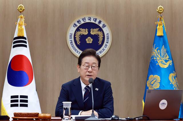 이재명 대통령이 1일 서울 용산 대통령실 청사에서 열린 국무회의에서 발언하고 있다. 대통령실사진기자단