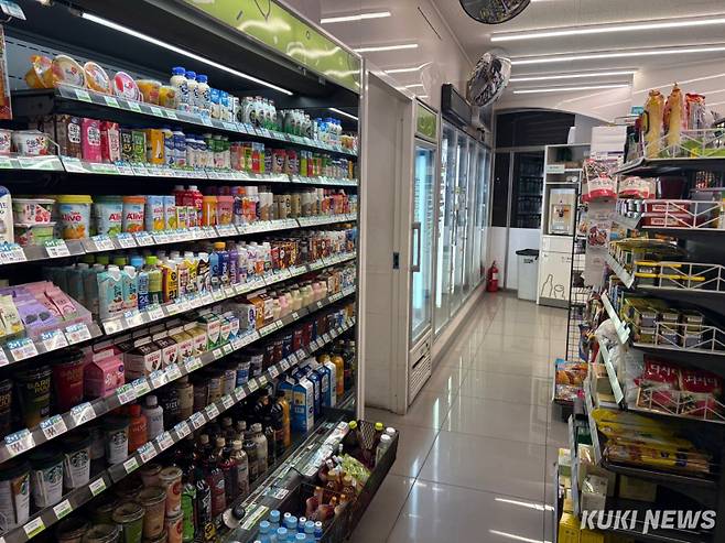 서울의 한 편의점 내부 모습. 이다빈 기자