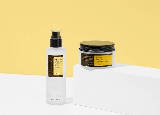 코스알엑스 스테디샐러 중 하나인 스네일 에센스 & 크림. /사진=코스알엑스