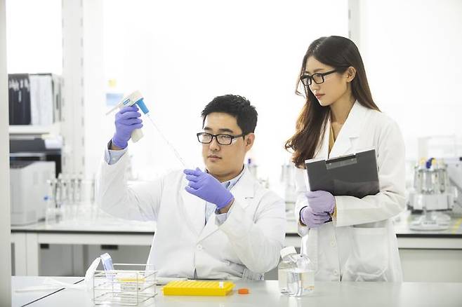 [서울=뉴시스] 연구 인프라를 결집하기 위해 제약바이오 연구소를 한 곳에 통합하는 사례가 활발하다. (사진=뉴시스 DB) photo@newsis.com *재판매 및 DB 금지